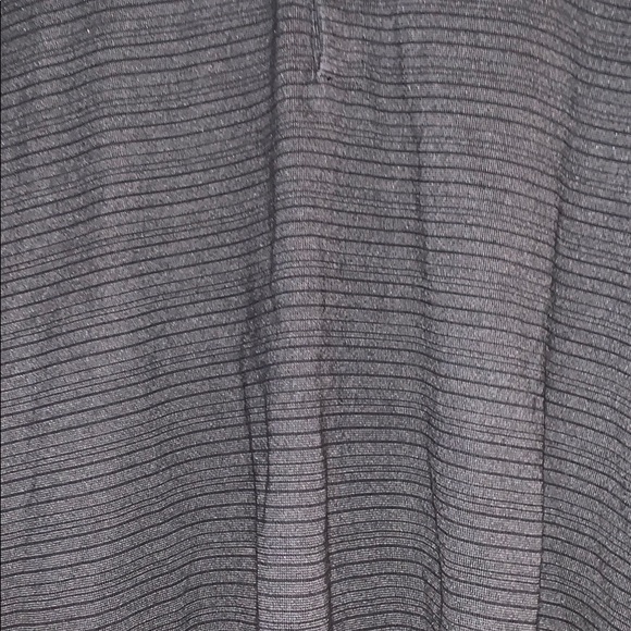 Men’s Banana Republic Striped Collared Shirt - Picture 2 of 4